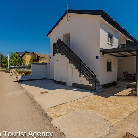 Apartman Luka De Mar