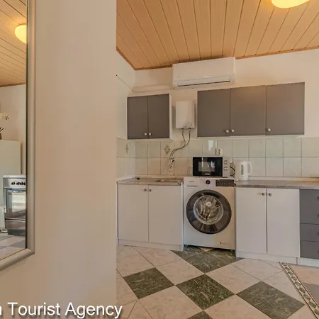 Apartman Luka De Mar *