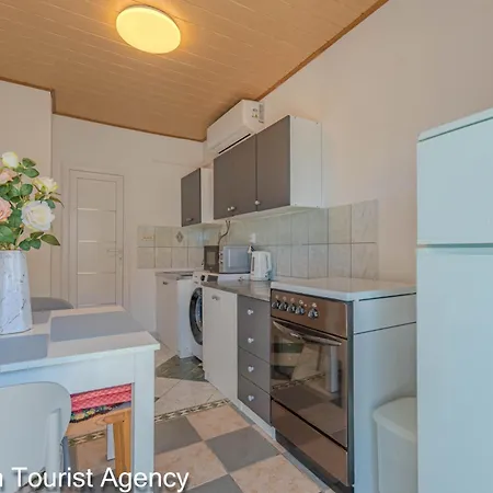 Apartman Luka De Mar *